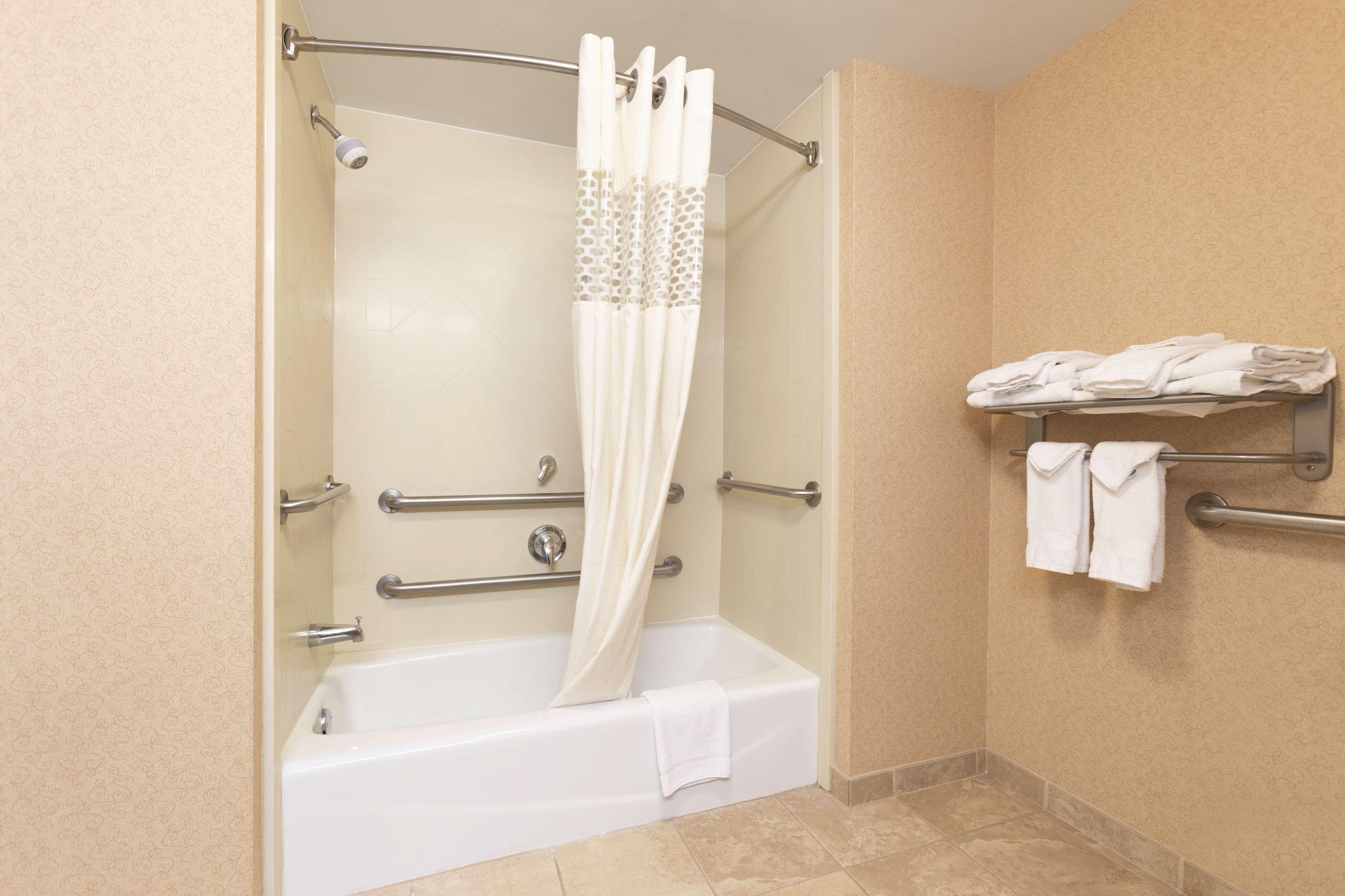 Hampton Inn & Suites Greenfield Buitenkant foto