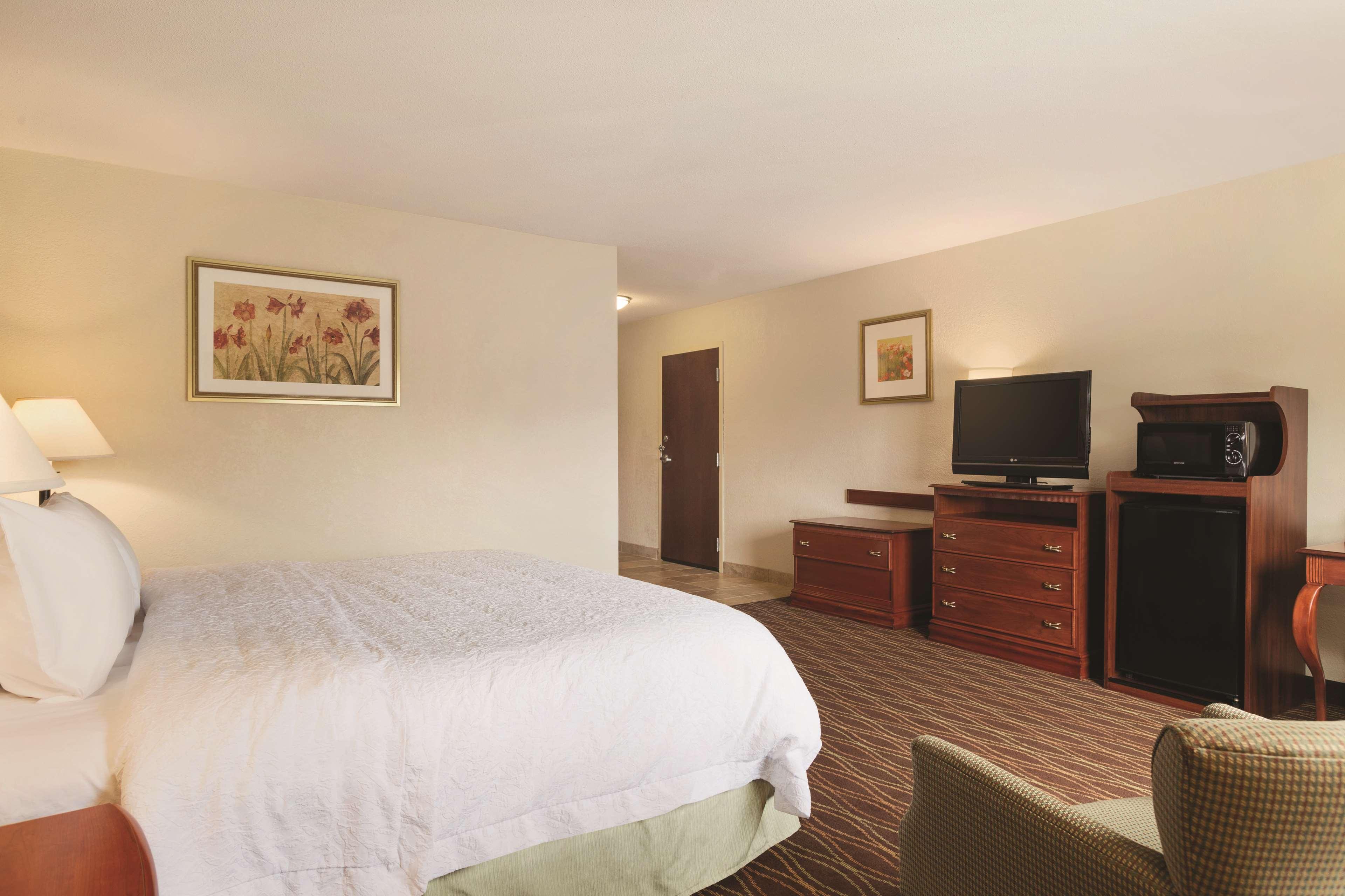 Hampton Inn & Suites Greenfield Buitenkant foto