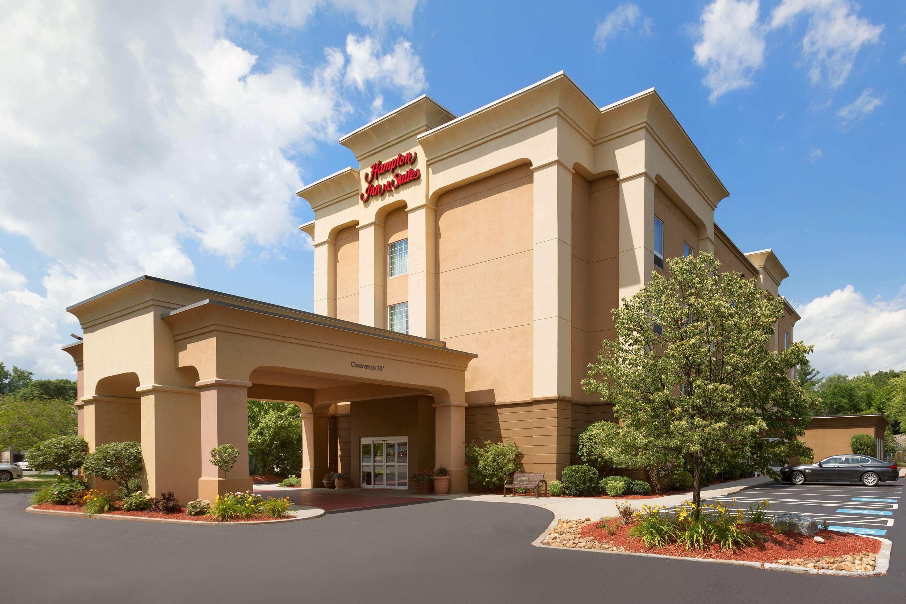 Hampton Inn & Suites Greenfield Buitenkant foto