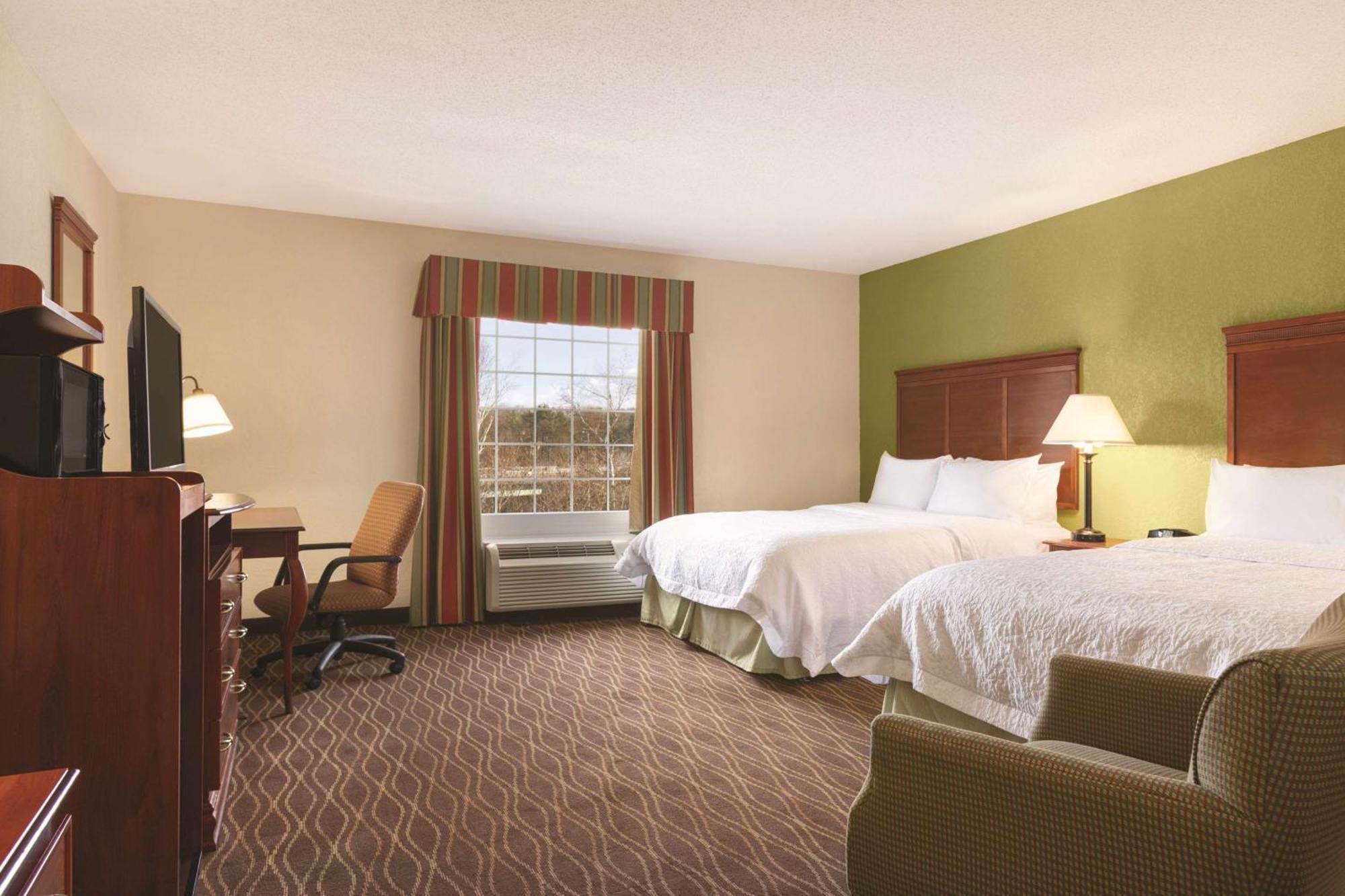 Hampton Inn & Suites Greenfield Buitenkant foto