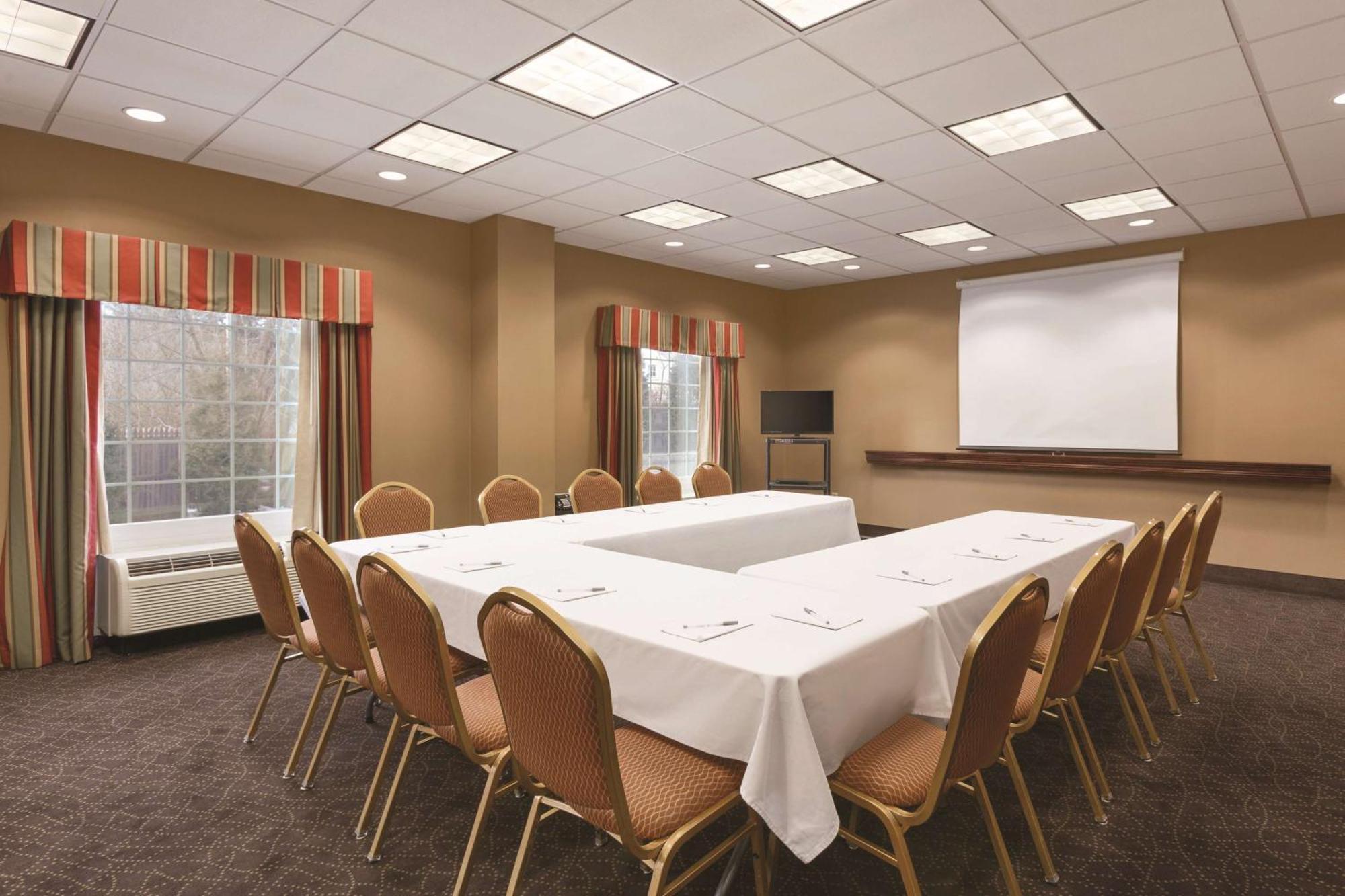 Hampton Inn & Suites Greenfield Buitenkant foto