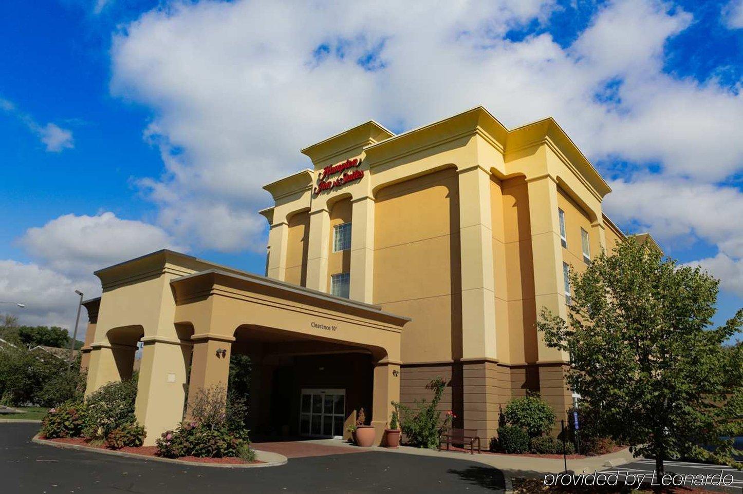 Hampton Inn & Suites Greenfield Buitenkant foto
