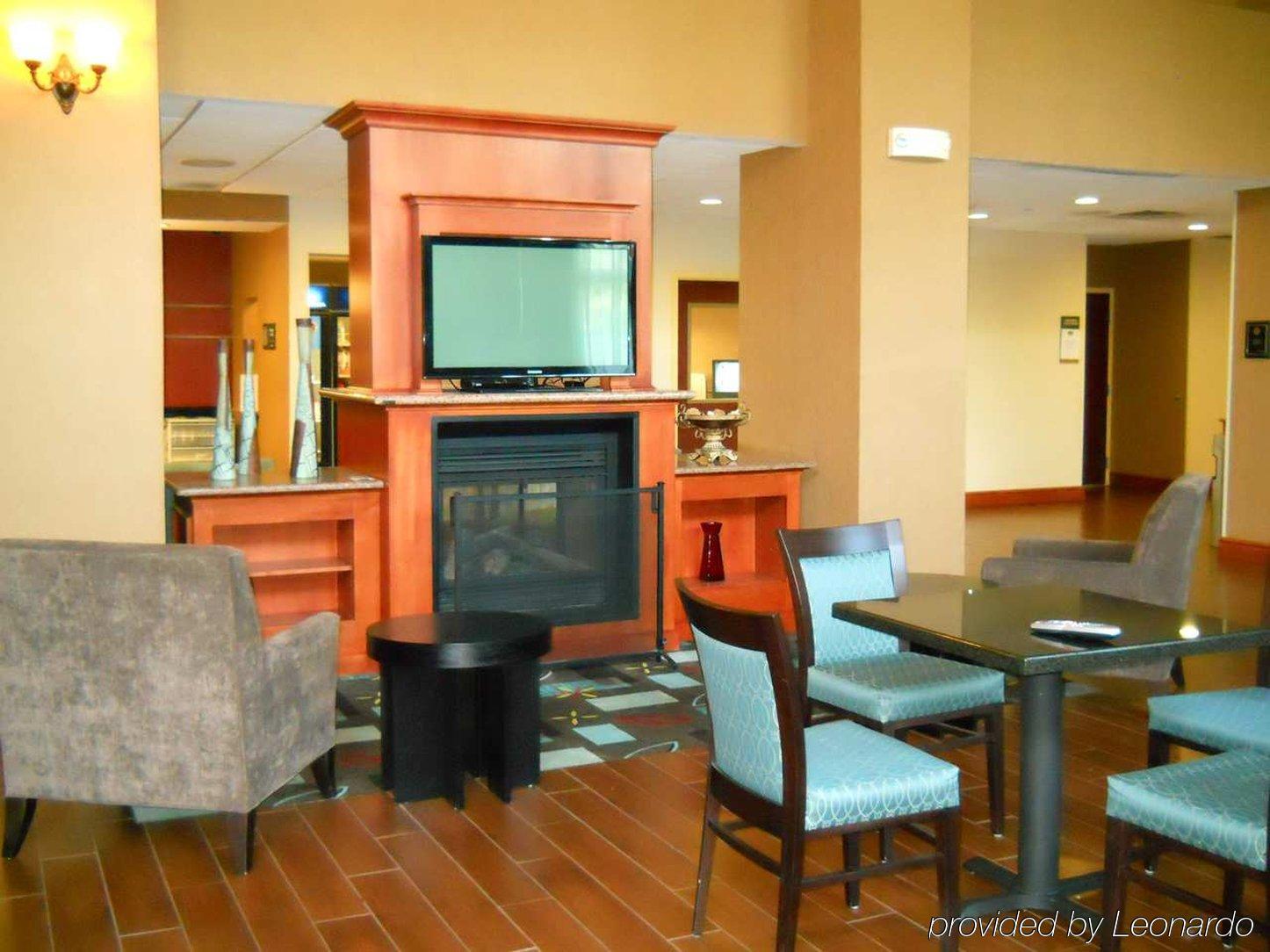 Hampton Inn & Suites Greenfield Buitenkant foto